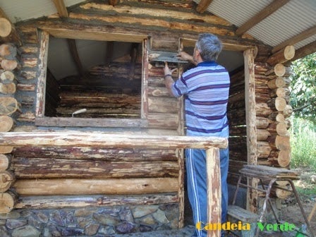 Seal the Cracks Between the Logs