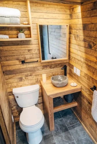 Macaroon wooden cabin style tiny home - Picture 5 of 18