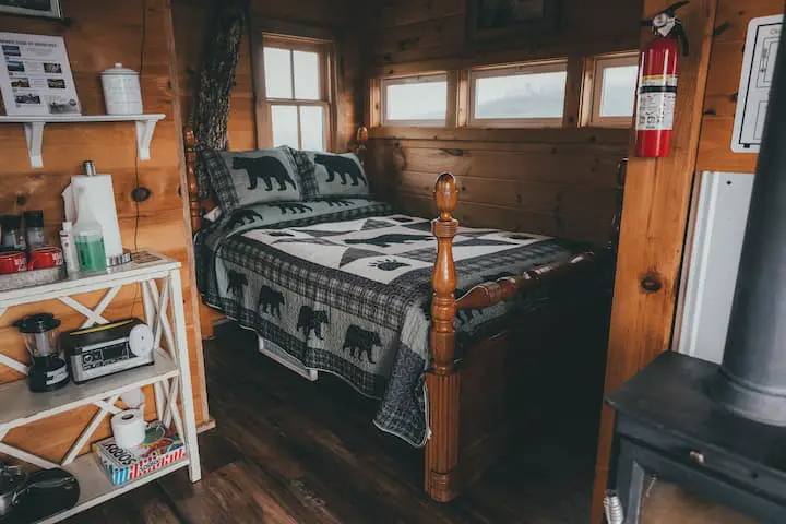 Rest on the comfortable queen bed.