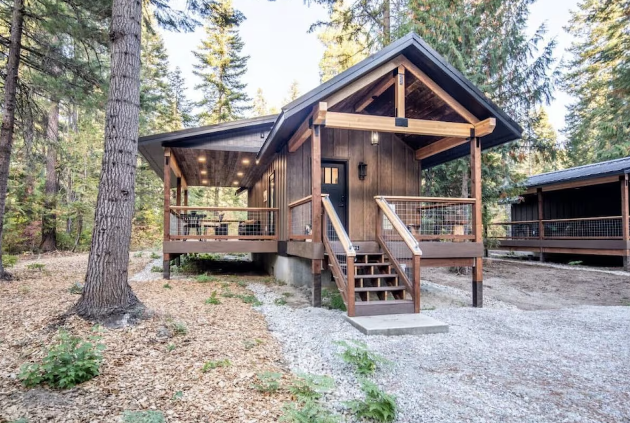 Discover “Bear Den” – A Charming 1-Bedroom Tiny Cabin with a Hot Tub