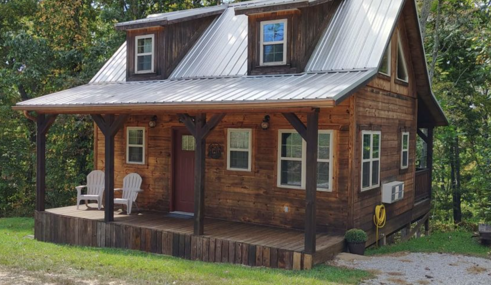  Amish-Built Cabin with a Warm, Timeless Interior