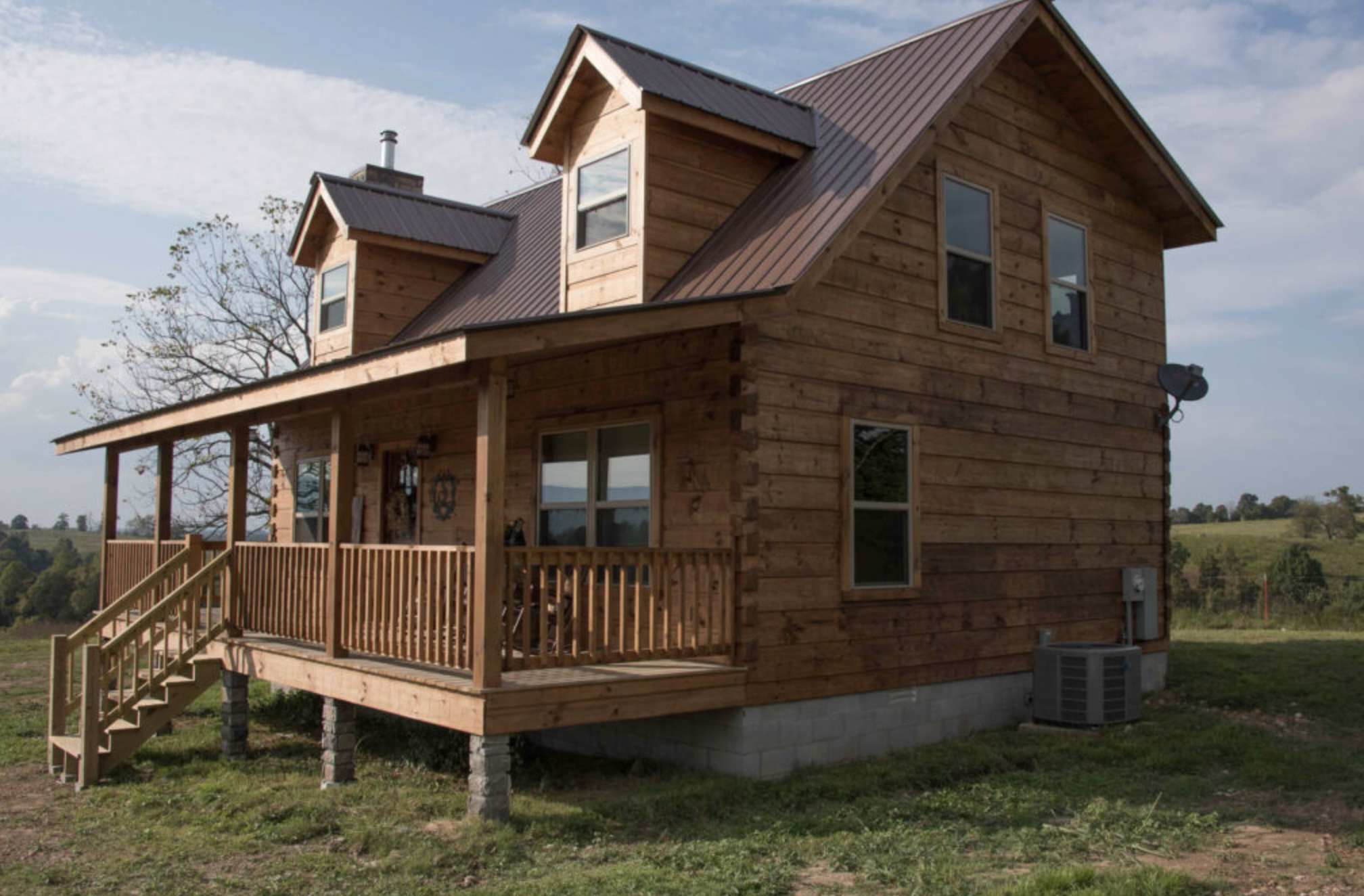 3-Bedroom Country Log Cabin with a Timeless Interior