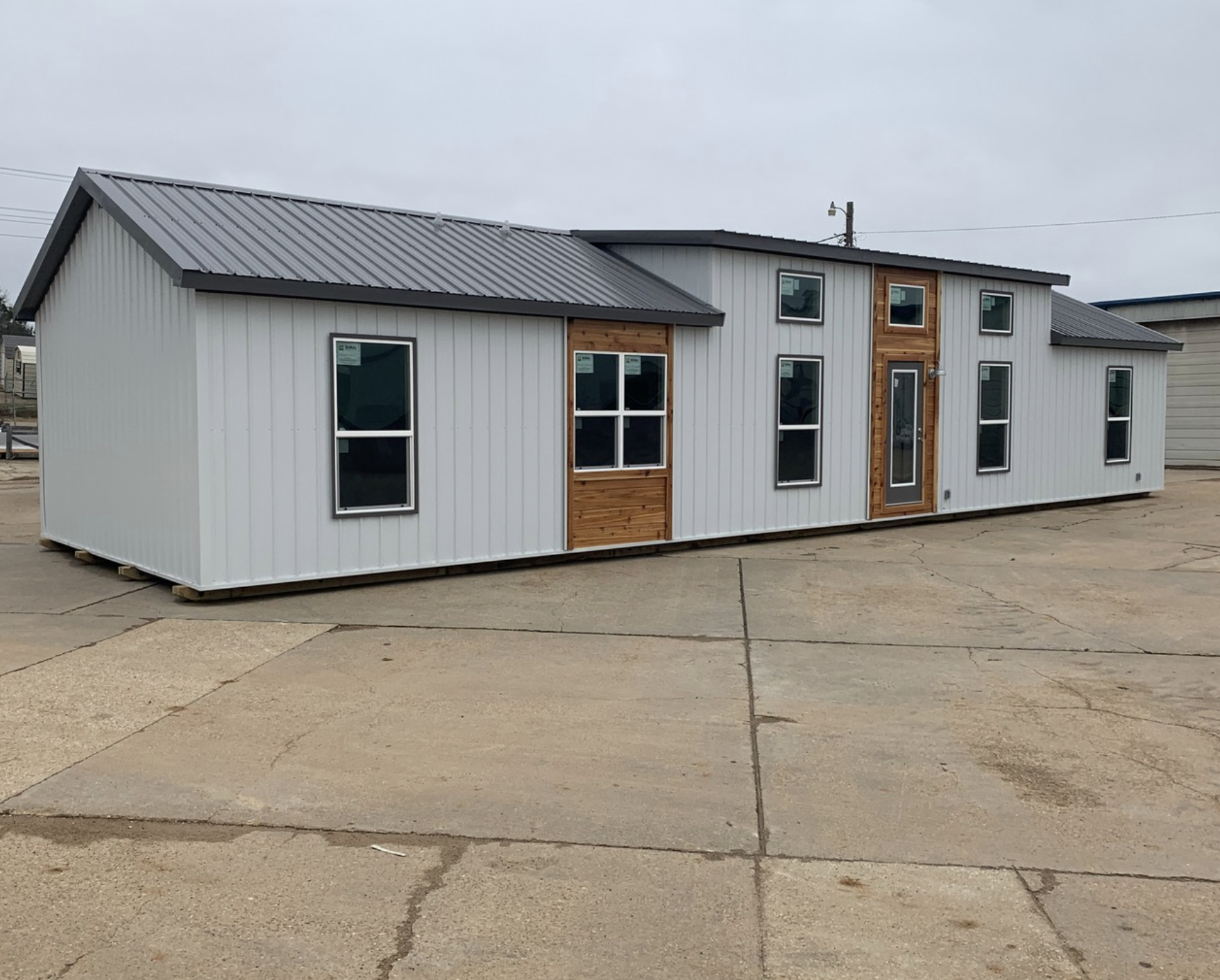 1,152 Sq Ft Cabin with 2 Bedrooms and 2 Bathrooms – Full Tour