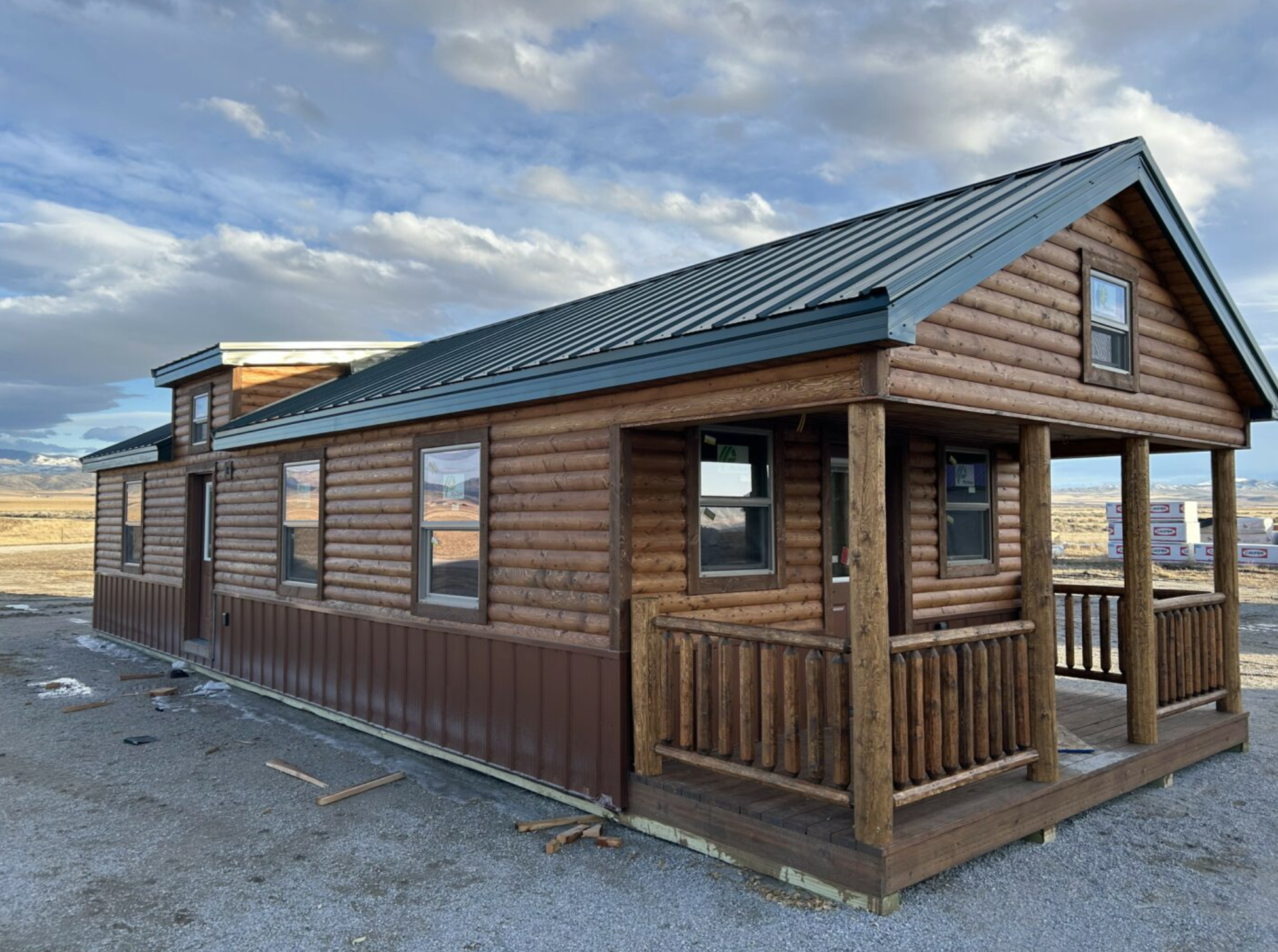 Inside a 16×48 Log-Sided Cabin with a Timeless Interior