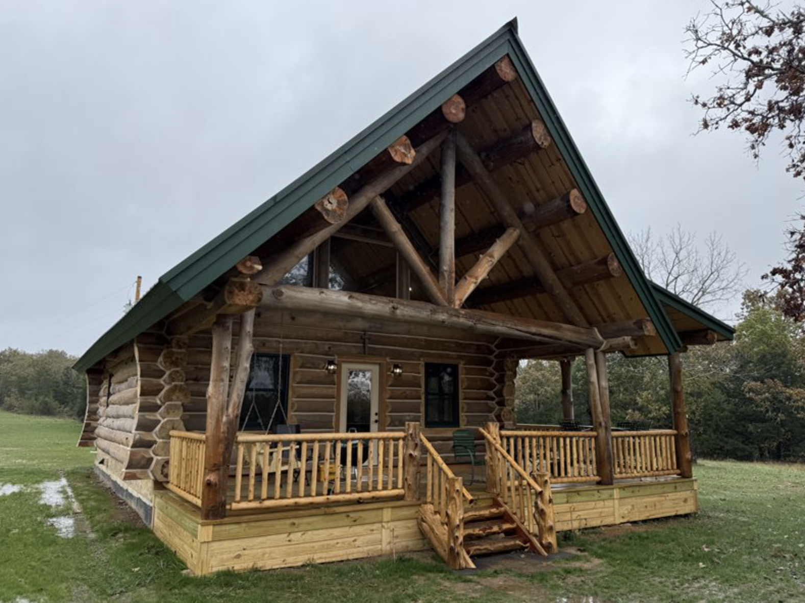 1,129 Sq. Ft. Cozy Cabin with Rustic Elegance