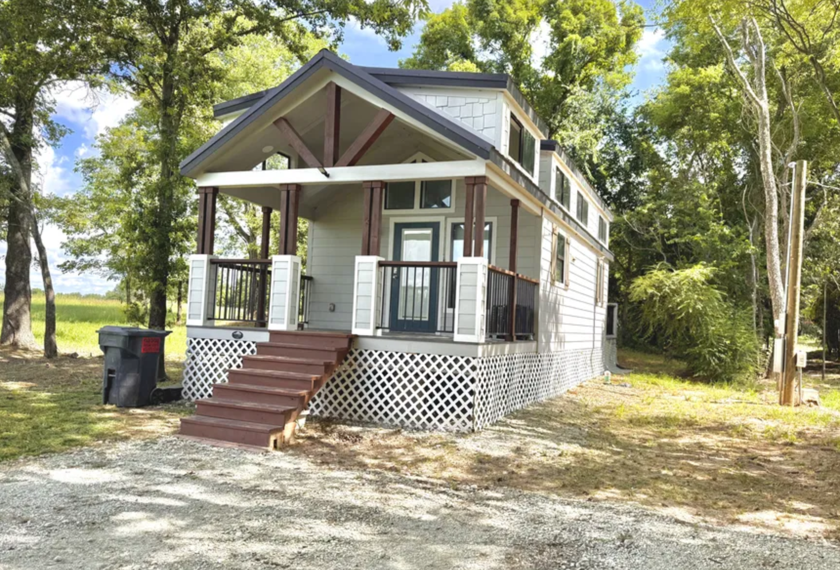 Fully Furnished 399-Sq.-Ft. Mobile Tiny House with a Stylish Interior