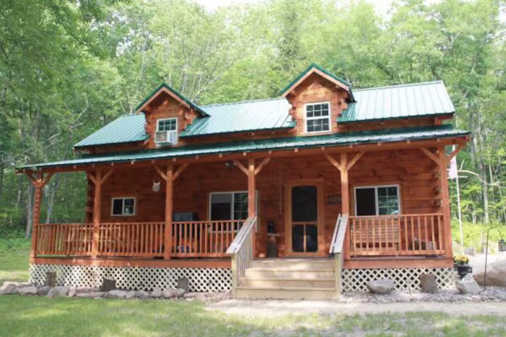 Authentic Amish Cabin on 5 Acres